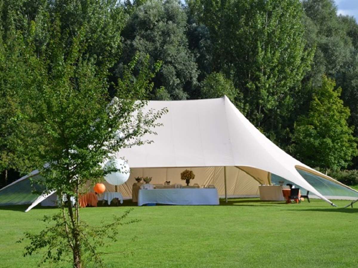 Tente Design 140 m2 - Oxymoron Solutions